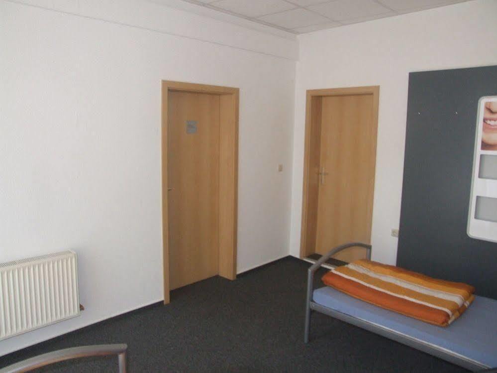 Hostel Vorharz Ашерслебен Экстерьер фото